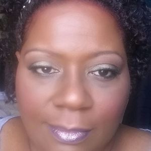 Meet your Posher, Catherine